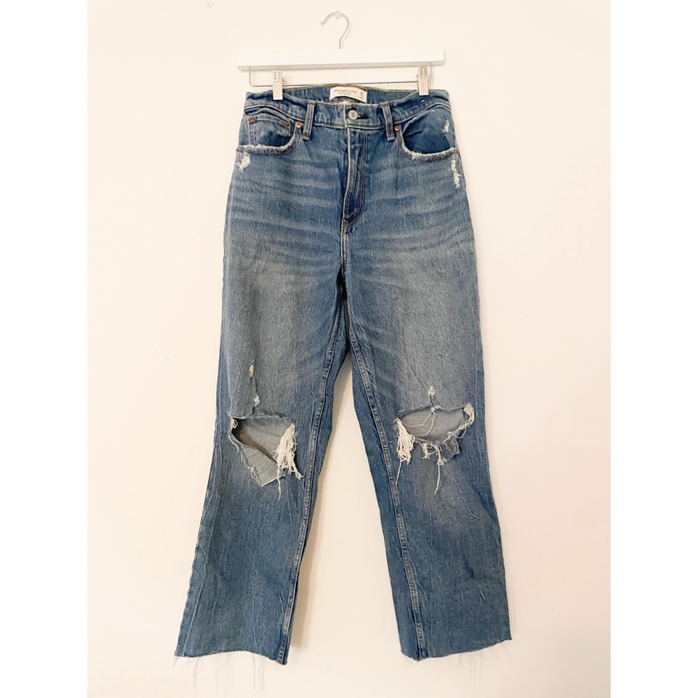 90 straight ultra high rise Abercrombie and Fitch jeans